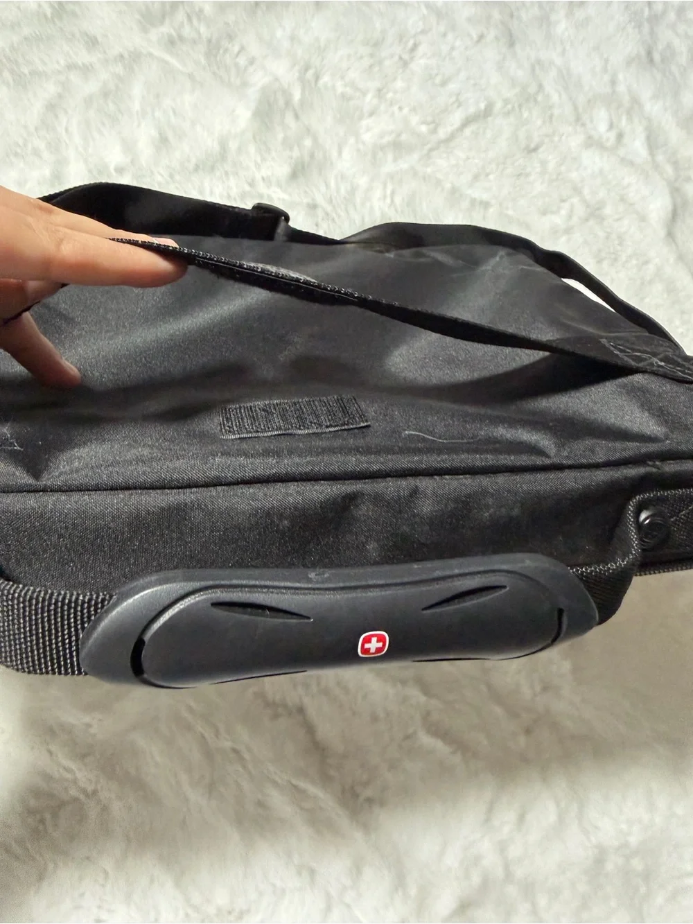 SwissGear Black Laptop Briefcase with Shoulder Strap